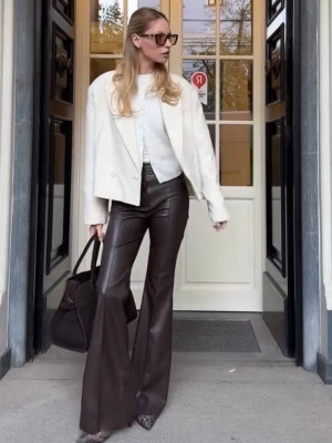 Жіночі брюки з екошкіри KC-A3361T450