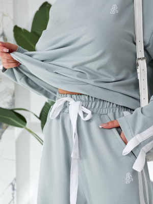 Модный спортивный костюм OLD-A7008T27