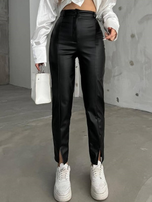 Брюки з матової еко-шкіри BRA-A062T389