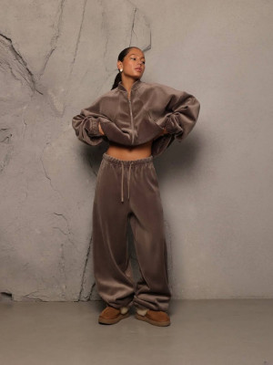 Прогулочный костюм DMP-R1903T500