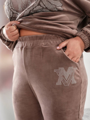 Стильный прогулочный костюм MOV-A486T800