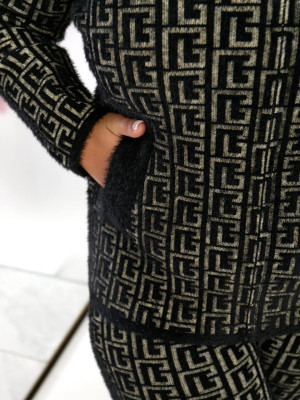 Стильный костюм из альпаки MAX-A340T1200