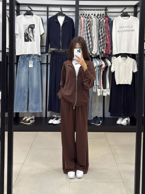 Повседневный женский костюм DMP-P1904T490