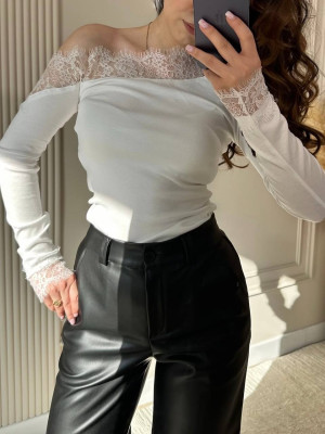 Лонгслив с ассиметричным вырезом MPK-A416T380