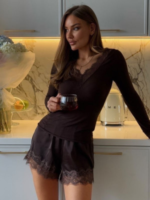 Шорты с кружевом KC-A3362T320