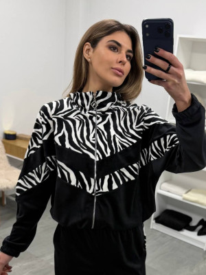 Велюровый костюм с принтом DMP-R1944T700