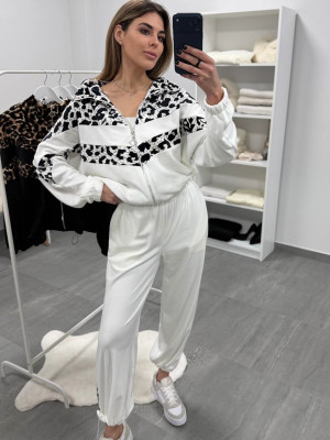 Велюровый костюм с принтом DMP-R1944T700