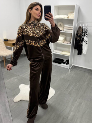 Велюровый костюм с принтом DMP-R1944T700