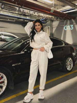 Велюровый спортивный костюм DMP-R1919T900