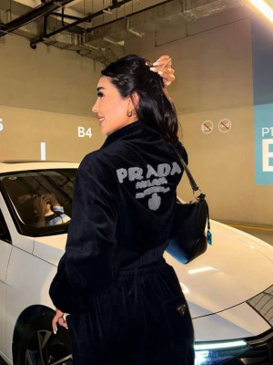 Велюровый спортивный костюм DMP-R1919T900