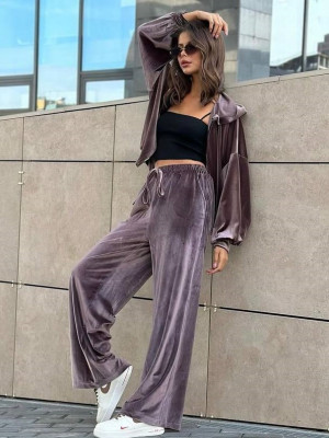 Комфортный велюровый костюм DMP-R1916T500