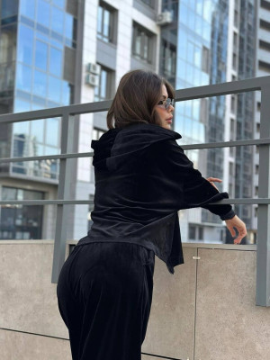 Комфортный велюровый костюм DMP-R1916T500