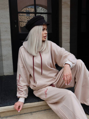 Прогулочный костюм с вышивкой EST-A8005.1T1490